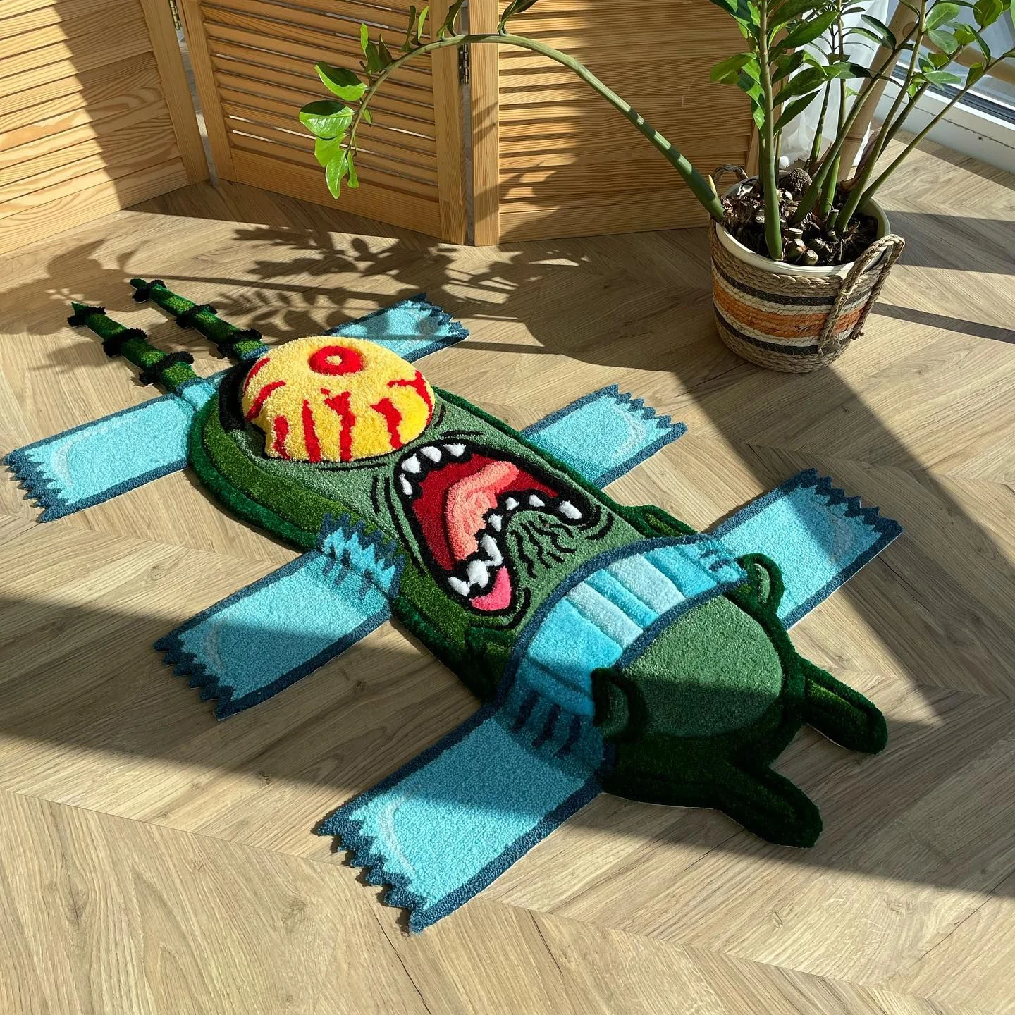 New Arrival Custom Logo Insect Shape Design Nylon Die Cut Handmade Tufted Floor Carpet Rug for Room