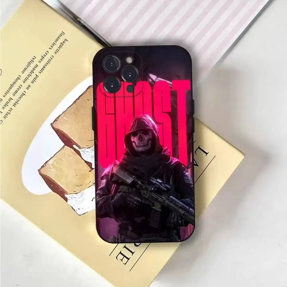 حافظة هاتف Game Call Of D-Duty 2 لهاتف iPhone 17,16,15,14,13,12,Pro,Max,Plus,E,SE4,Air,Mini Black Soft Cover