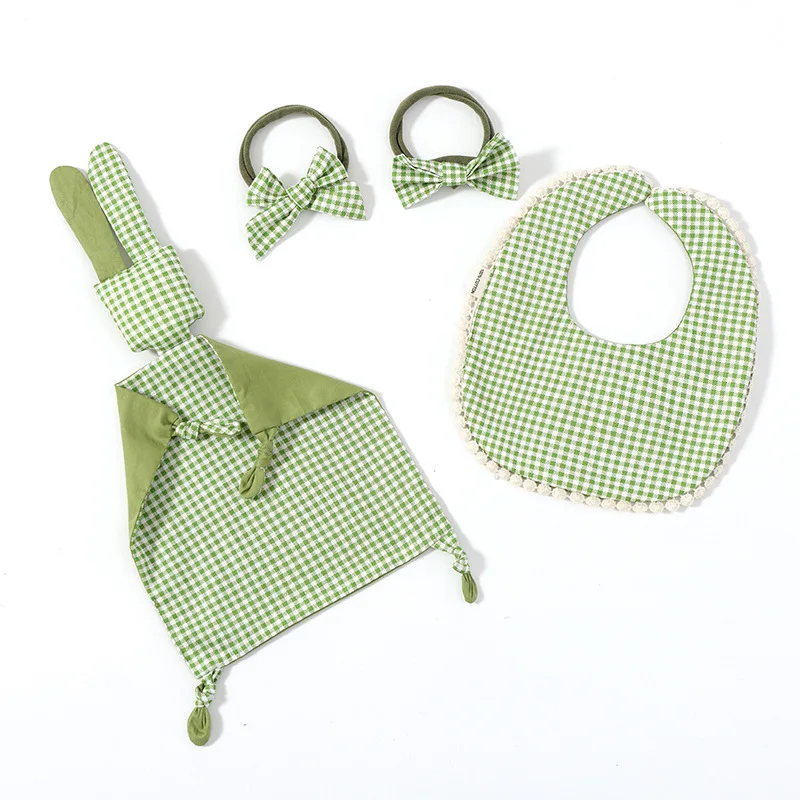 

2025 Japan-Korea Ins 4-Piece Baby Comfort Set - Cotton Soothing Doll with Drool Bib & Hair Tie Accessory for 100-Day Girl