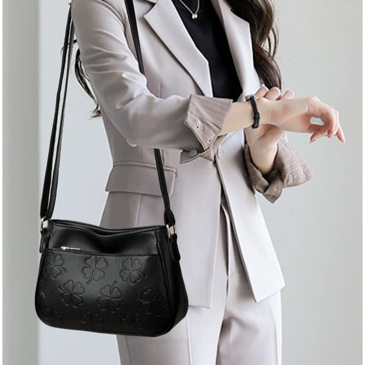 

PU leather crossbody square shoulder bag with simple floral design, large capacity, suitable for daily commuting, crossbody bag