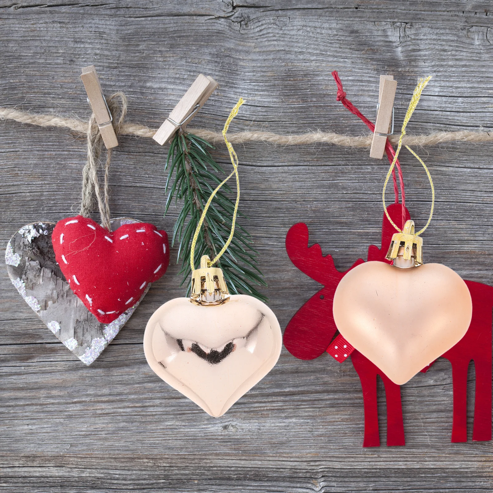 

24Pcs Heart Ornaments Hanging Balls Shatterproof Valentine Decor for Christmas Tree Window Door DIY Romantic Decoration Glitter