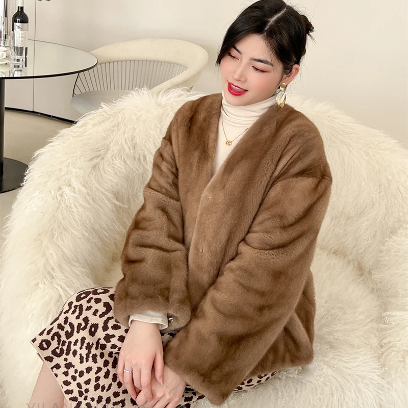 Fur Jacket Women's Short V-neck Three-Button Cardigan Long Sleeve Winter Imitated Mink Fur Fashion Loose Version Warm Thickened