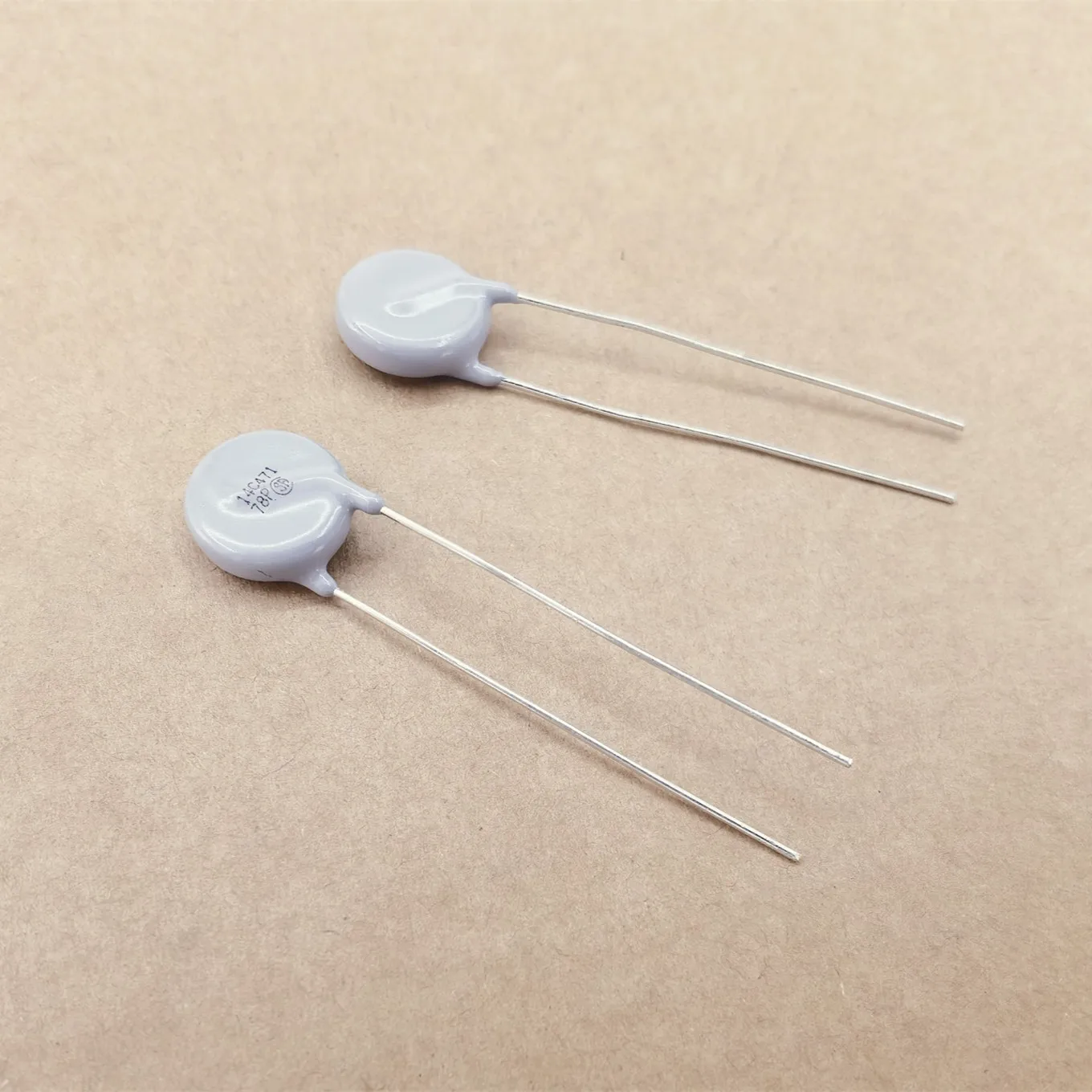 Original new 100% ENC471D-14A 470V diameter 14mm 14D471 14C471 varistor P=8MM (Inductor)