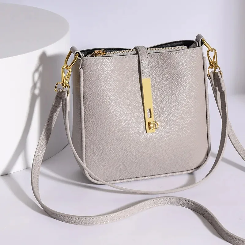 

Легкая роскошная женская сумка через плечо из натуральной кожи, сумка высокого качества, модная сумка подмышками, французская универсальная сумка на плечо