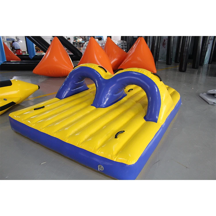 Inflatable Towable Bandwagon Boat Water Sport Toy for 4 Persons