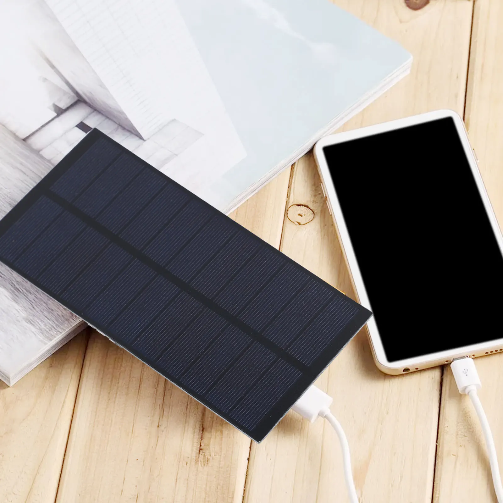 

Compact Solar Charger Portable Solar Charger Nature Exploration 188*78.5MM USB Interface 50MM Line Length Compact Size