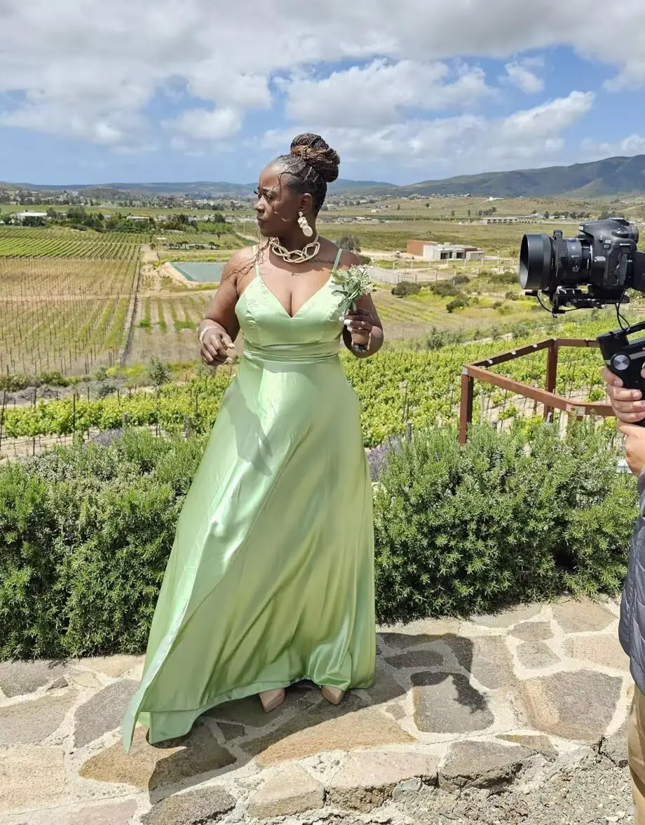 Abiti da damigella d'onore in raso per donna Senza spalline Abito da ospite di nozze Abito lungo con scollo a V Abito formale con abito da festa con spacco