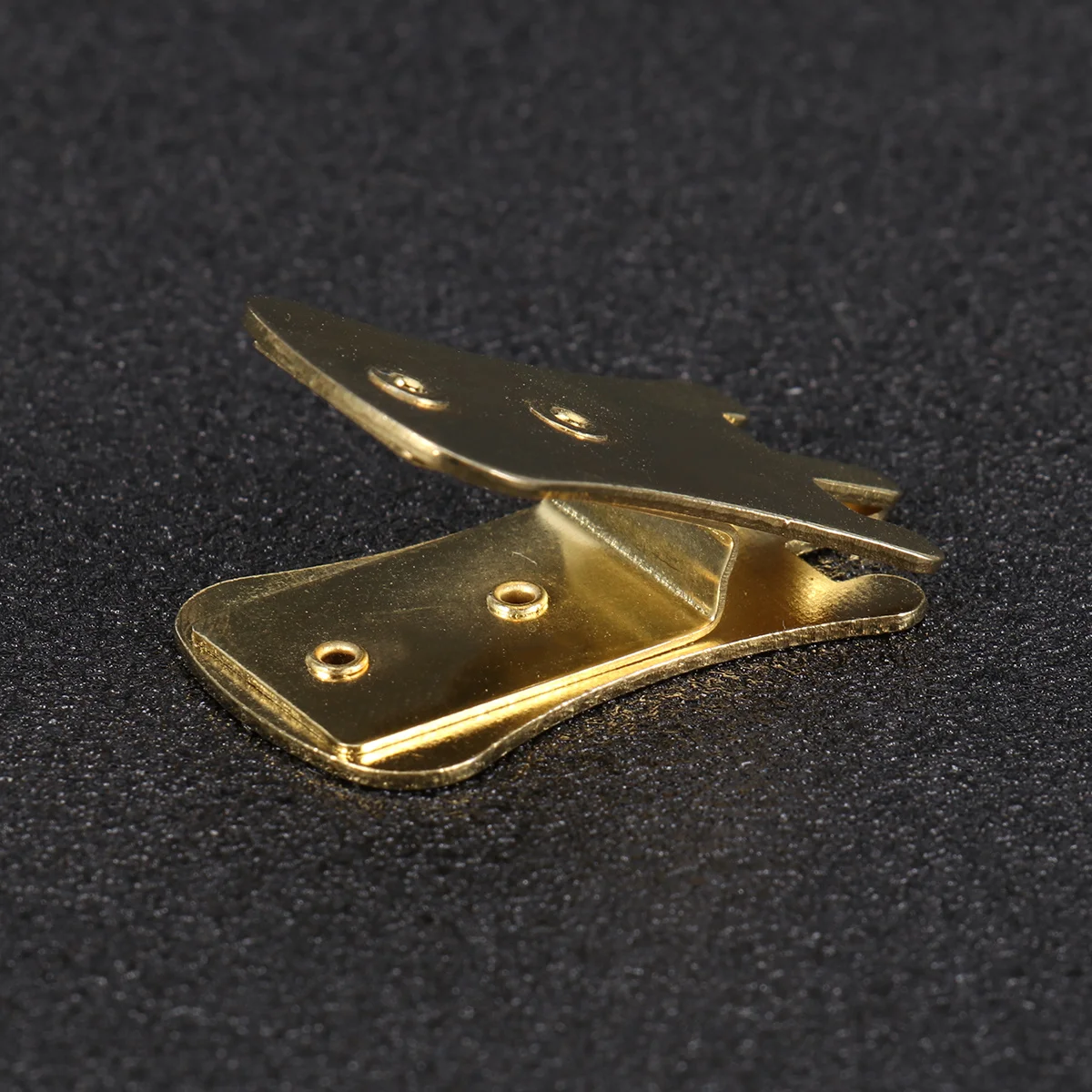 

Golden Erhu Mute Durable Wear Resistant Easy Clip on Bridge for Volume Softening Erhu Practice Accessory Professional