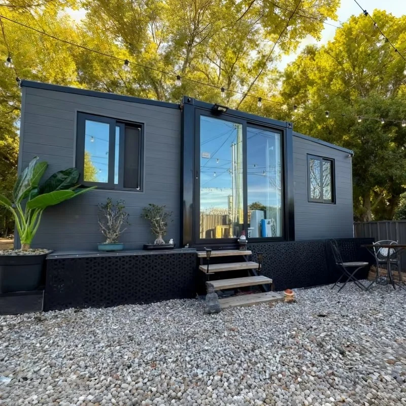 Custom 20-foot Prefabricated Expandable Houses, Sandwich Panel Container Houses, 2-3 Bedroom Villas, Small Folding Houses
