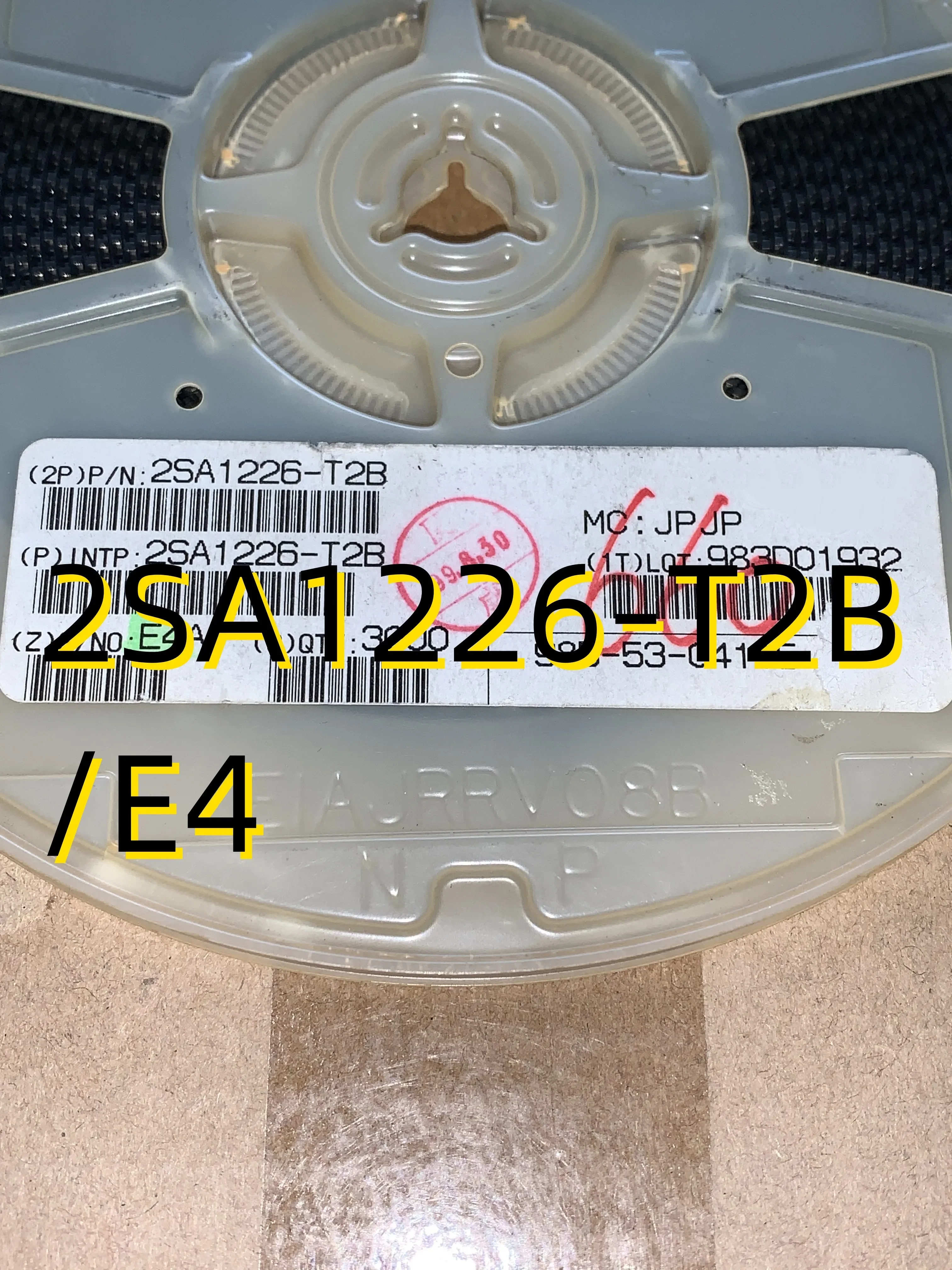 

10pcs 2SA1226-T2B /E4 03+ SOT23