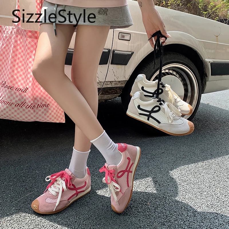 

Стильная и простая женская повседневная обувь на танкетке со шнуровкой и перекрестными ремешками, удобная женская повседневная обувь на низком каблуке