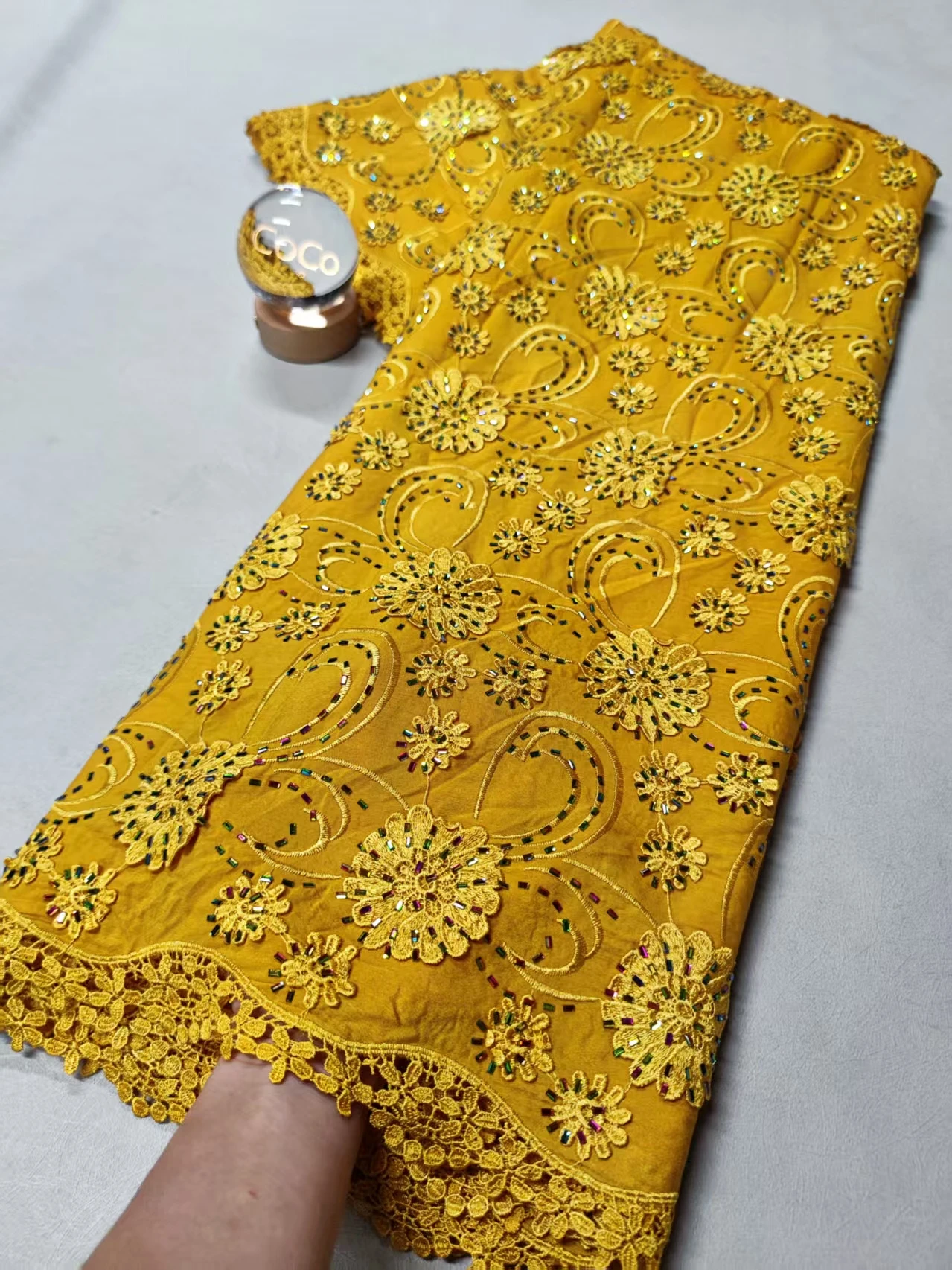 

Новинка 2023 года, африканская кружевная ткань, нигерийский тюль, вышитый свадебный материал, мягкий хлопок, дамасский материал для свадебных платьев, 5 ярдов