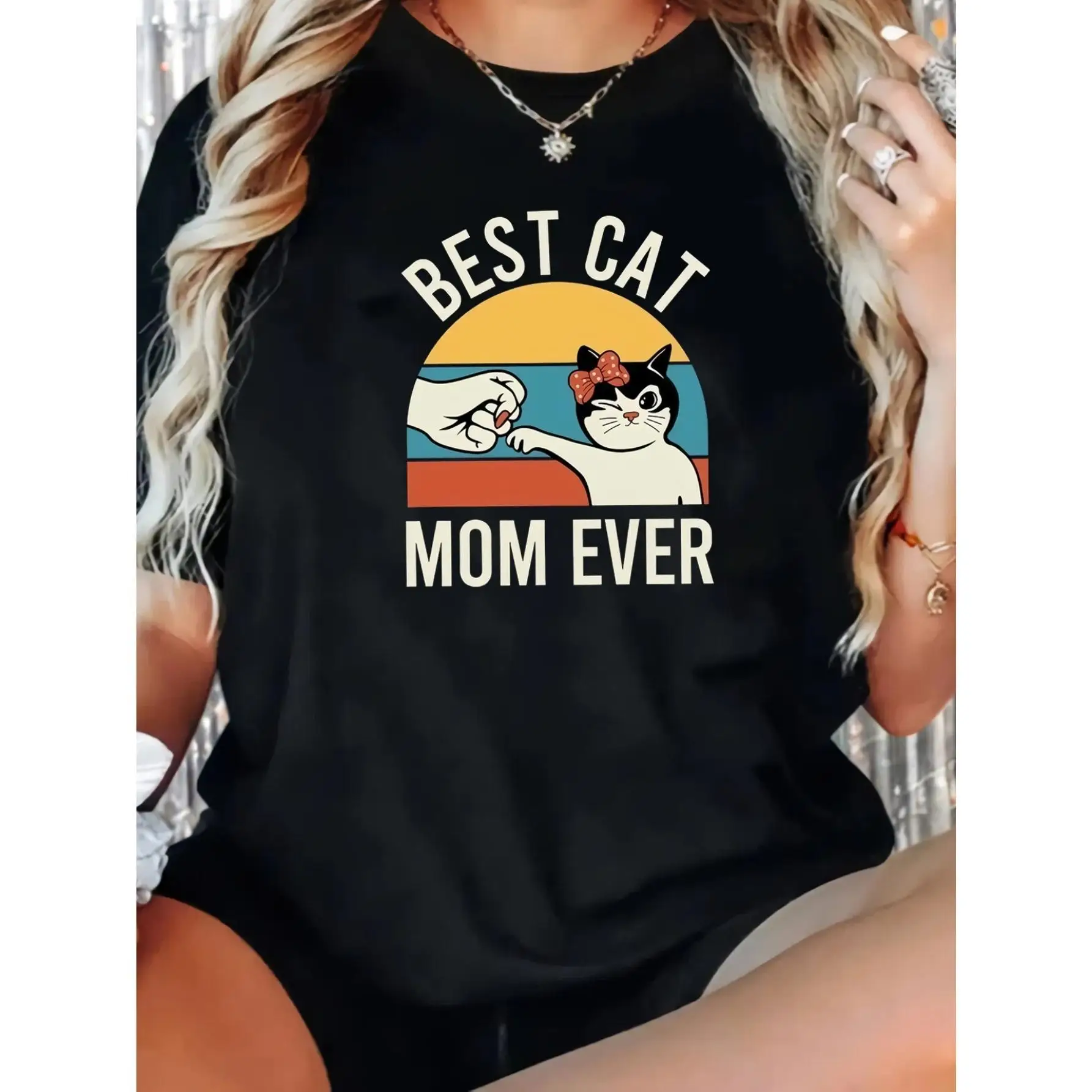 

Best Cat Mom Ever Graphic T-Shirt Women’s Casual Cotton Tee for Pet Lovers, Mother’s Day Gift or Summer Outfit