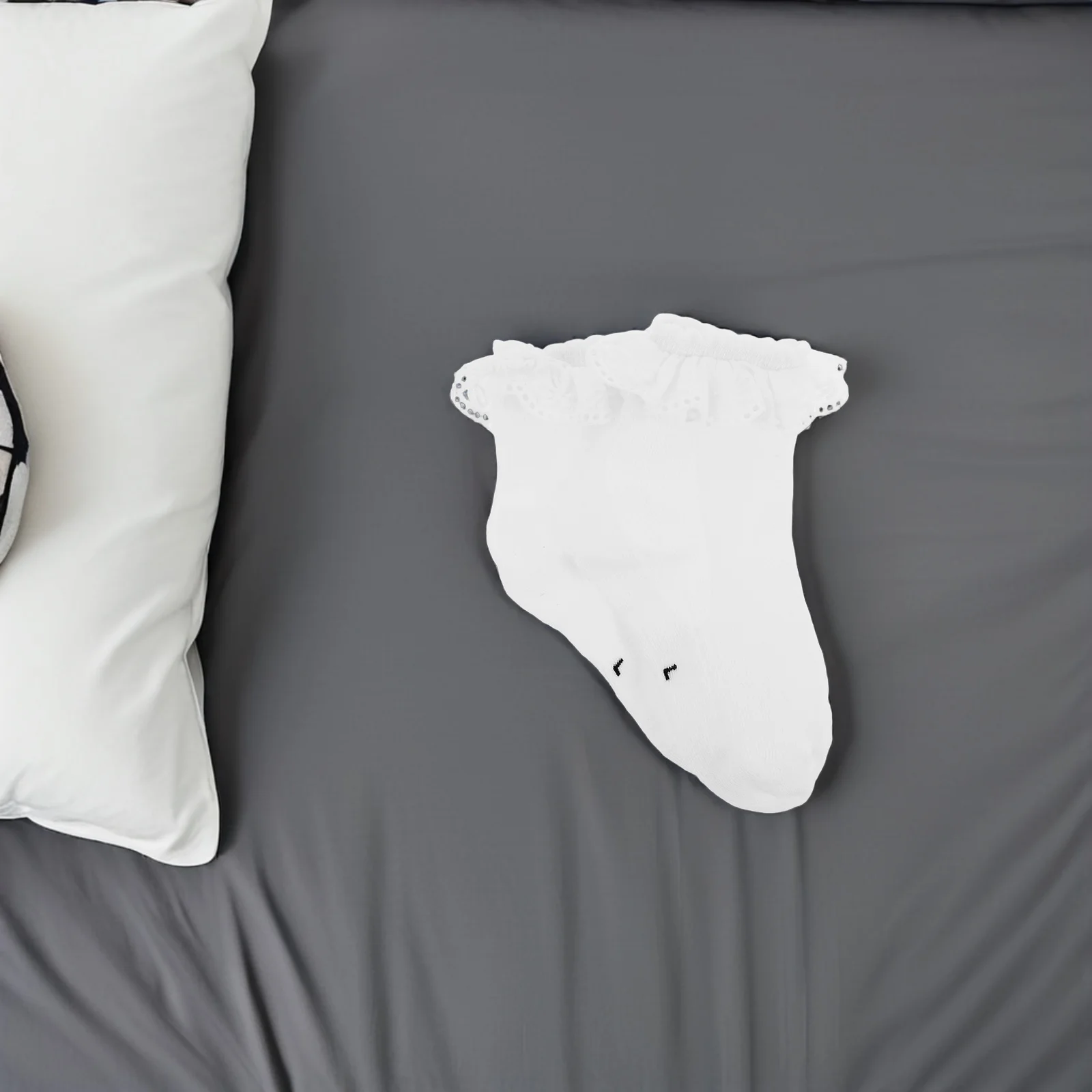 

6Pairs Kids Ruffle Ankle Socks Breathable Summer Design Solid Color Lace Trim Comfortable Fit for Girls 6-8 Year Old