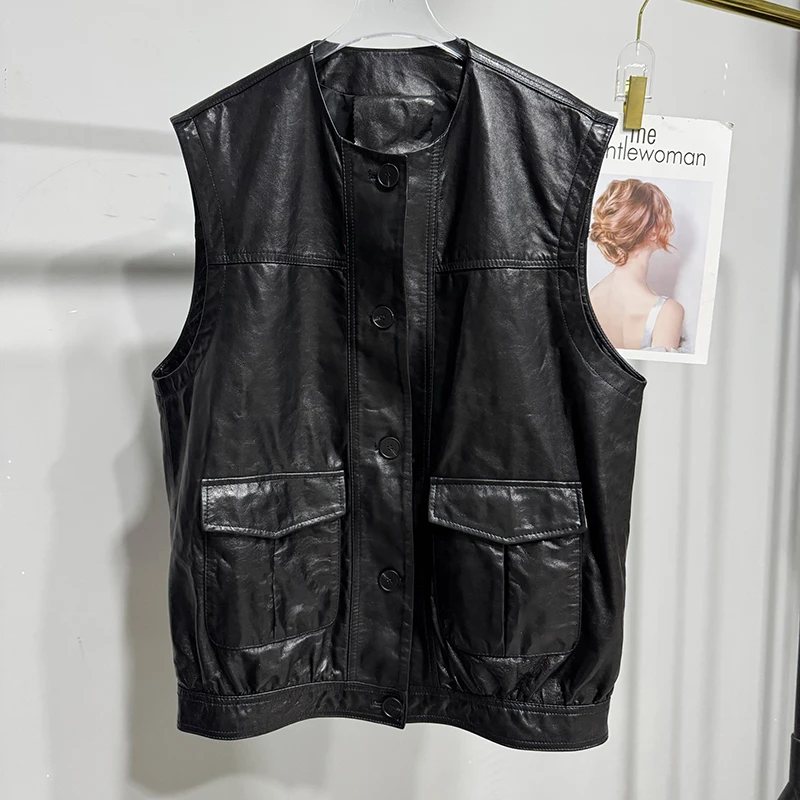 Vintage Oil Wax Sheepskin Vest for Women Spring Round Neck Cargo Pocket Sleeveless Genuine Leather Vest Female Streetwear Gilet