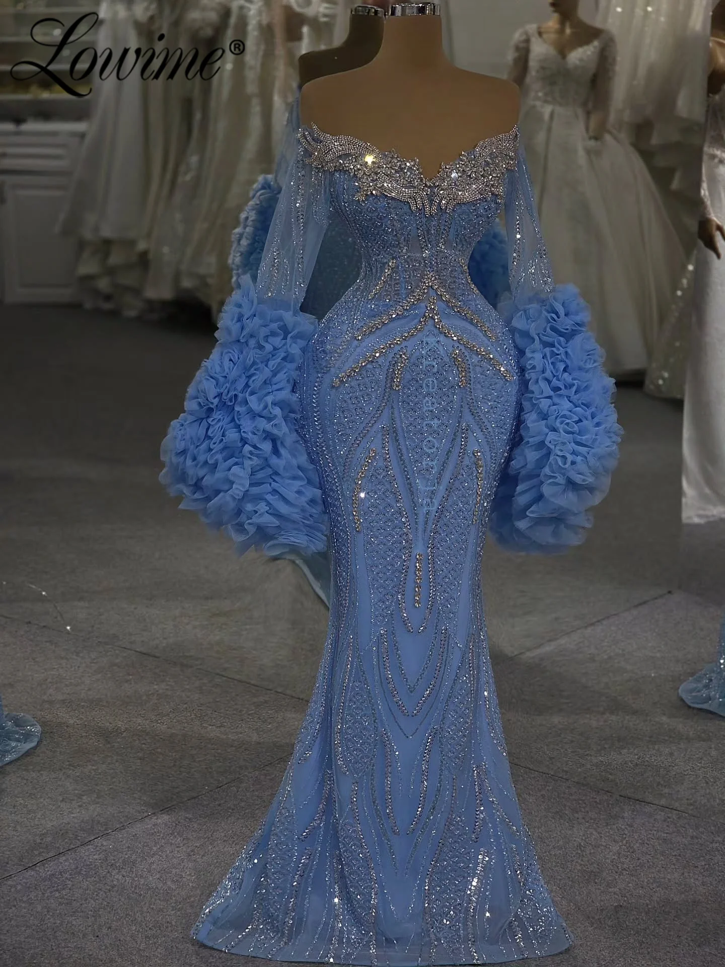 

2026 Синие платья для выпускного вечера Длинные платья русалки с оборками и длинными рукавами Платье знаменитости по индивидуальному заказу с открытыми плечами и кристаллами Вечернее платье