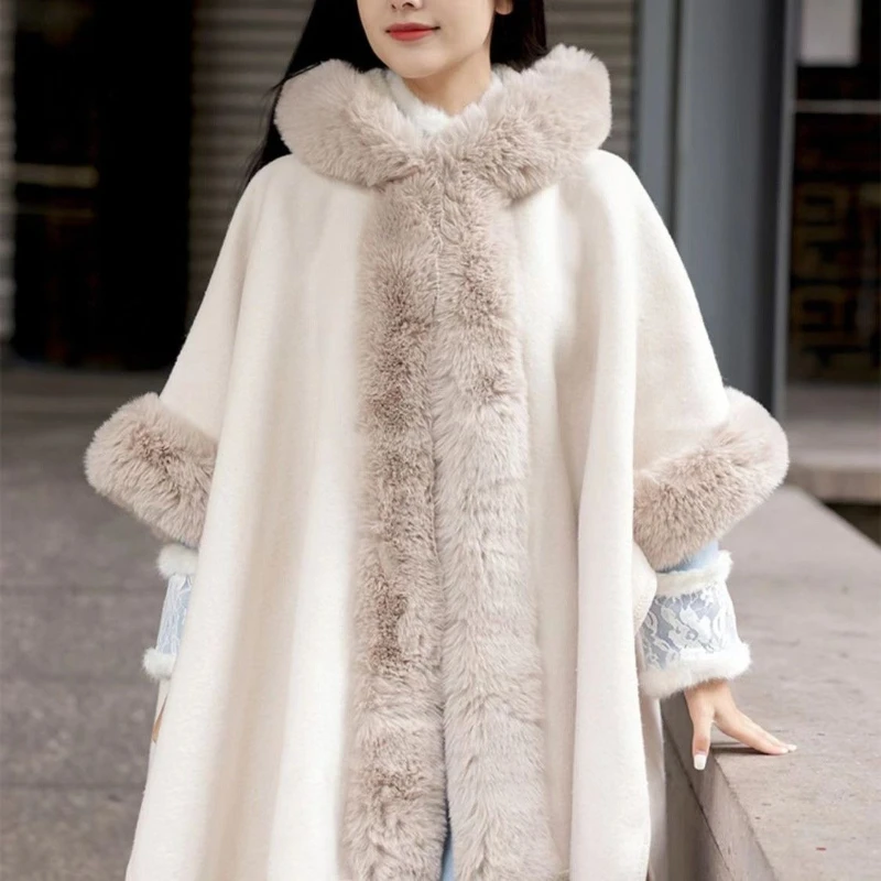 Heißer verdickter, mit Fleece gefütterter Poncho-Umhang, Winter, neuer Stil, Kunstkaninchenfell mit Kapuze, großer Wollmantel für Damen