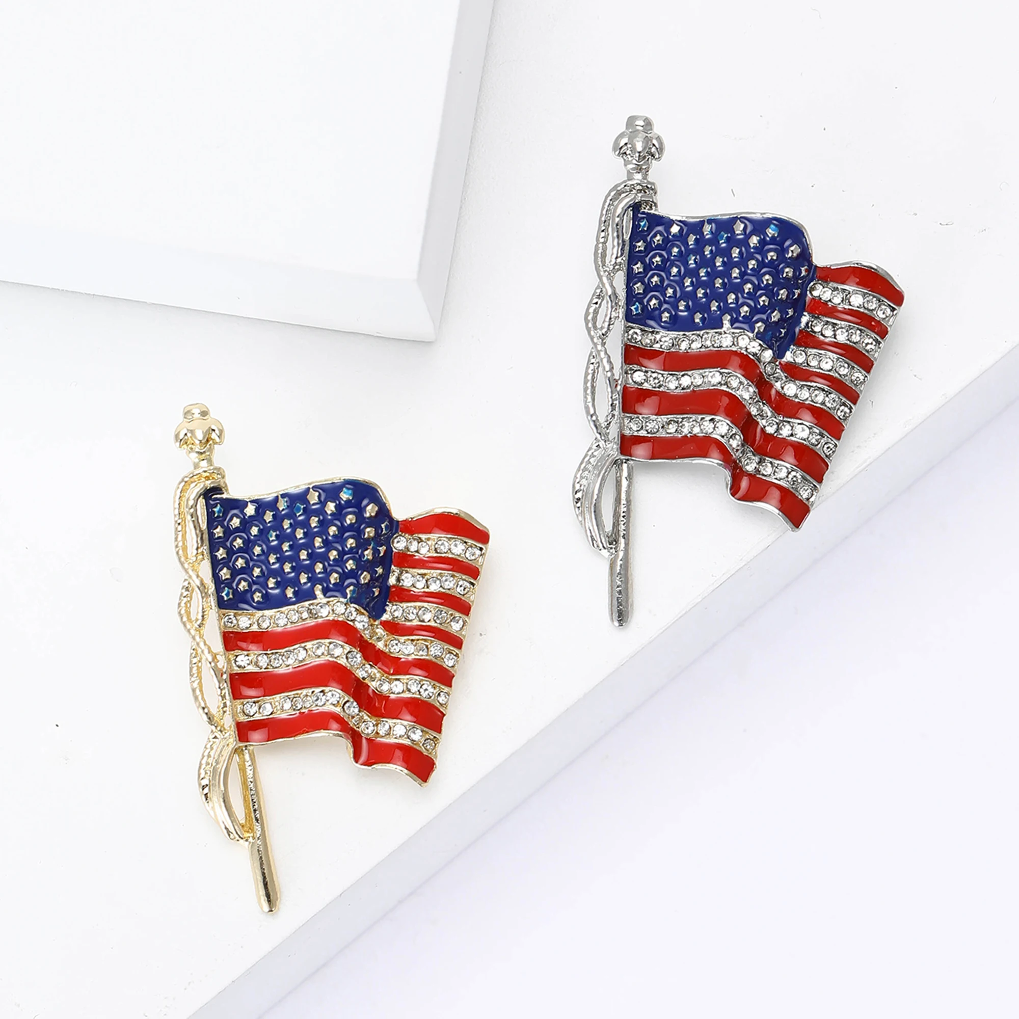 Enamel Statue of Liberty Brooches for Women Unisex Rhinestone American Flag Pins Office Party Friend Gifts Jewelry Accessories