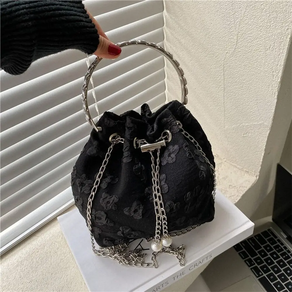 Fashion Shoulder Bags Fashion Circle Handheld Chain Drawstring Bucket Bag Pleated Floral Design Exquisite Crossbody Bag Ladies