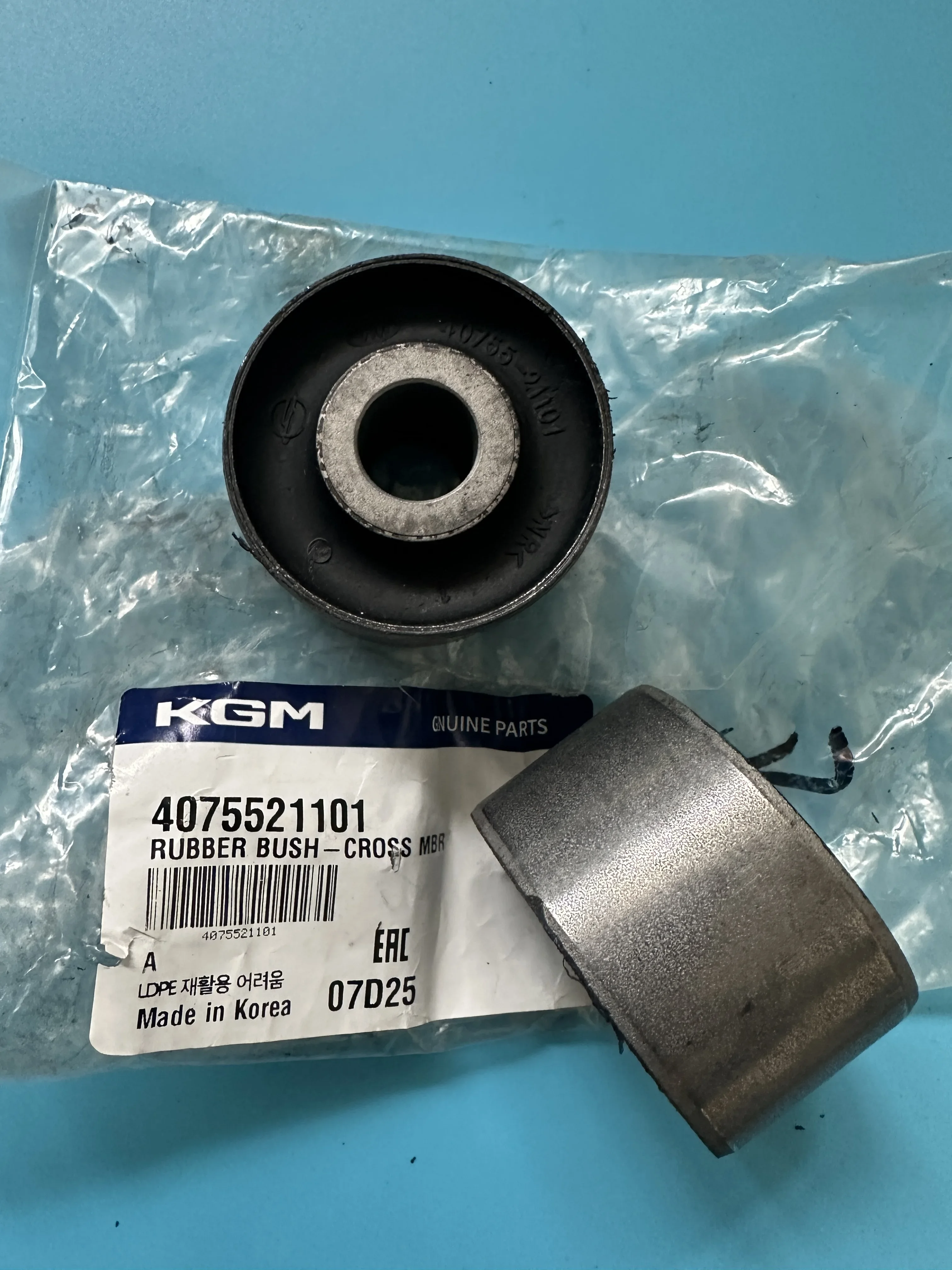 Genuine Rear Axle Cross Rubber Bush 4075521101 For Ssangyong Rodius/Stavic