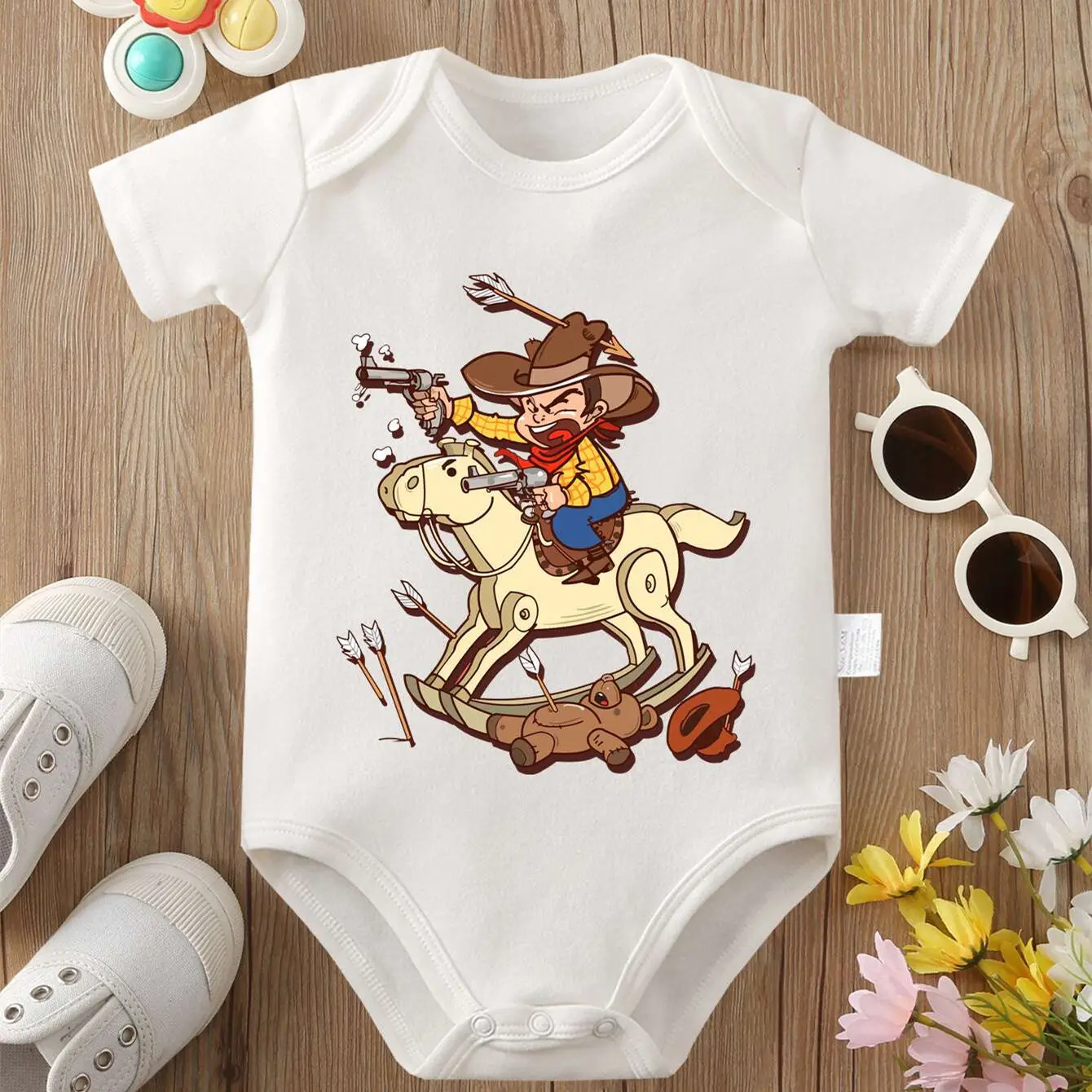 

MINISO Sherif Woody Cute Print 100% Cotton Soft Baby Clothe Onesie Bodysuit Baby Jumpsuit Personality for 0 To 12 Months Newborn