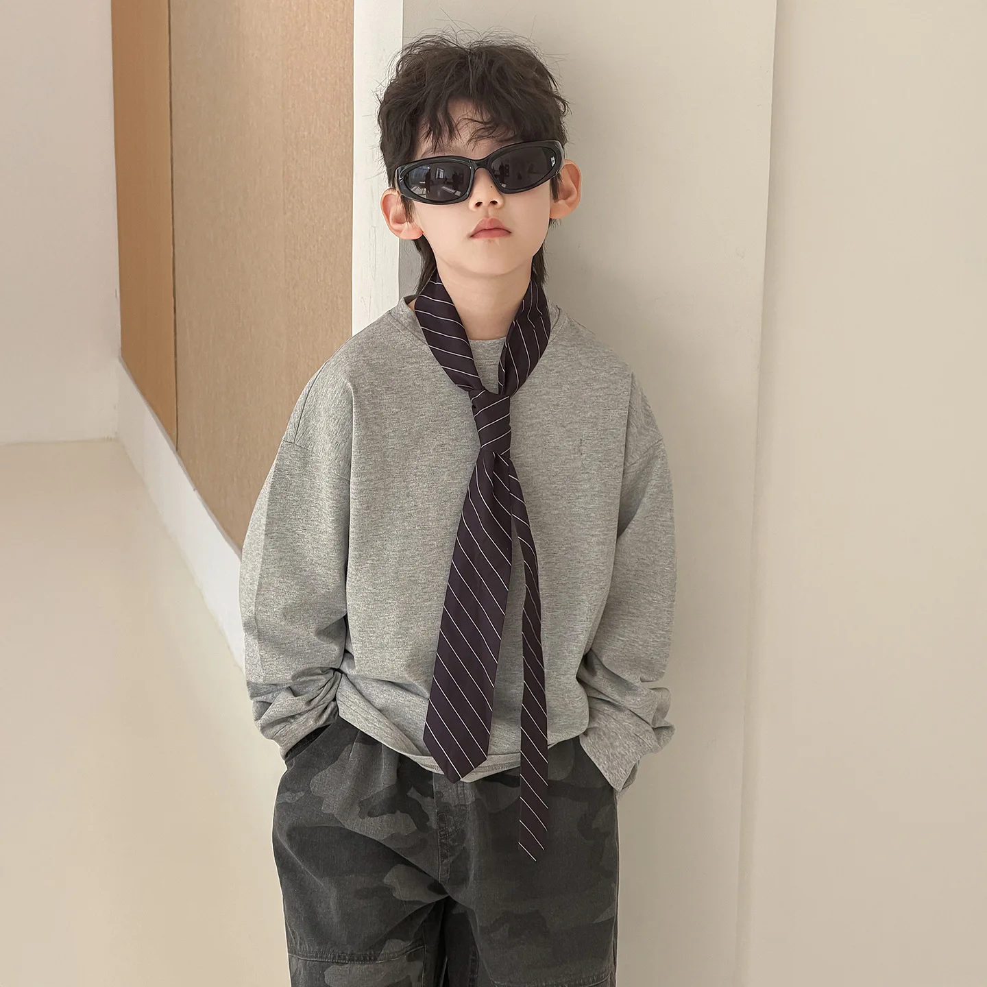 

Children Clothing Boys Korean Style Fashionable Casual Tie T Shirt 2026 Spring New Kids Simple Loose Long Sleeved Top
