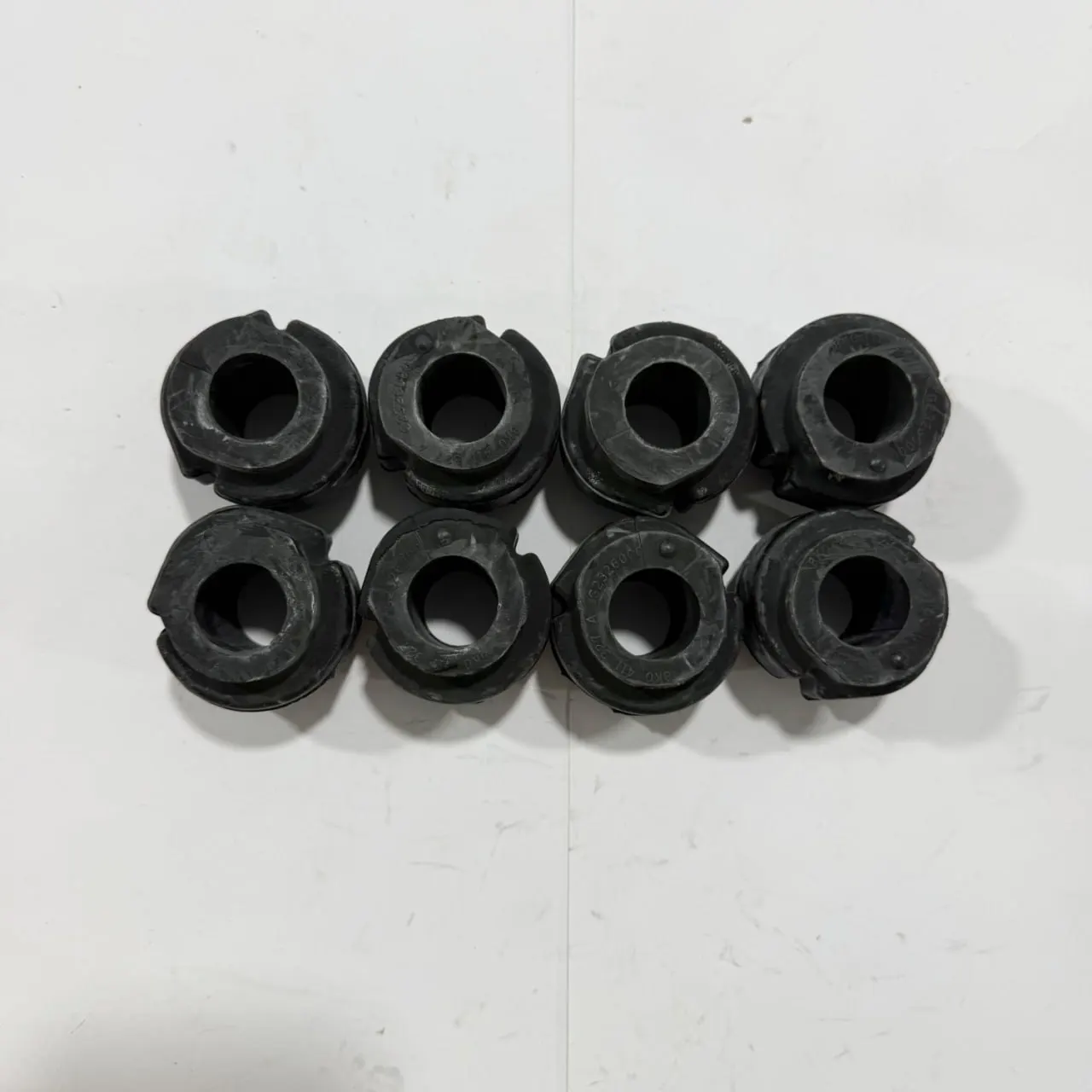 

Genuine Stabilizer Bushing Front Axle Left & Right 8K0411327C 8K0411327A for Audi A4/A5/A6/A7 S4/S5/S6