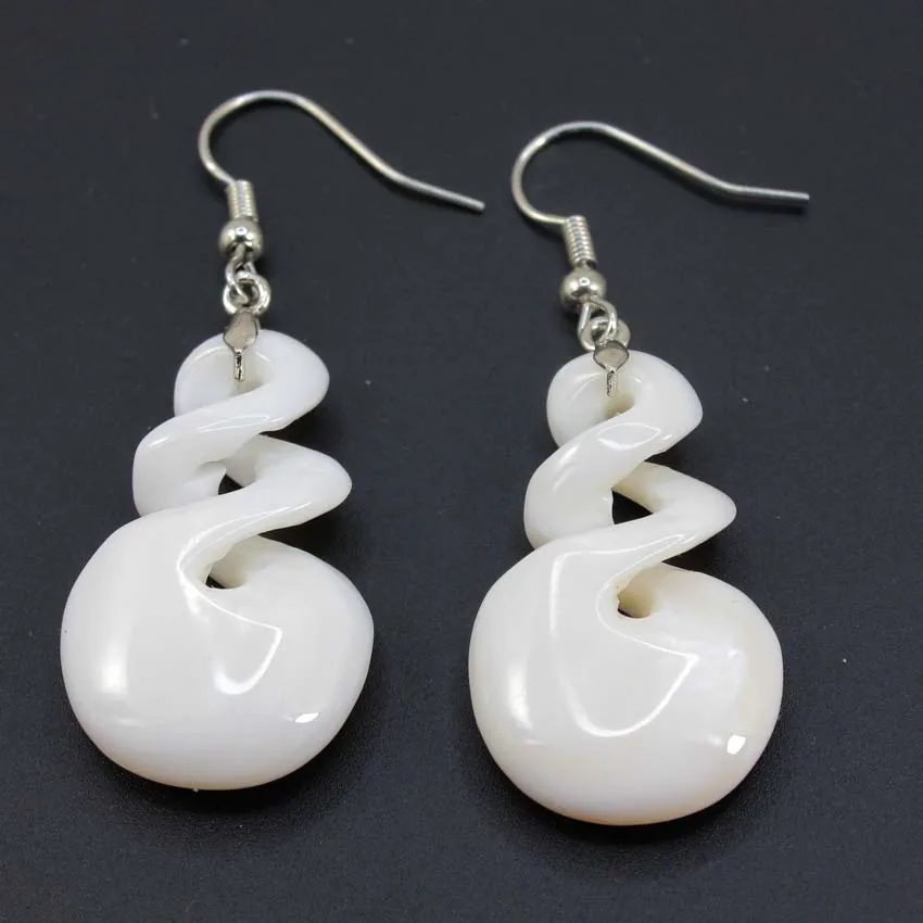 Natural White Shell Spiral Dangle Hook Women Earrings Mother Of Pearl Shell Bell Ringer Eardrop Jewelry Girls Silver Color