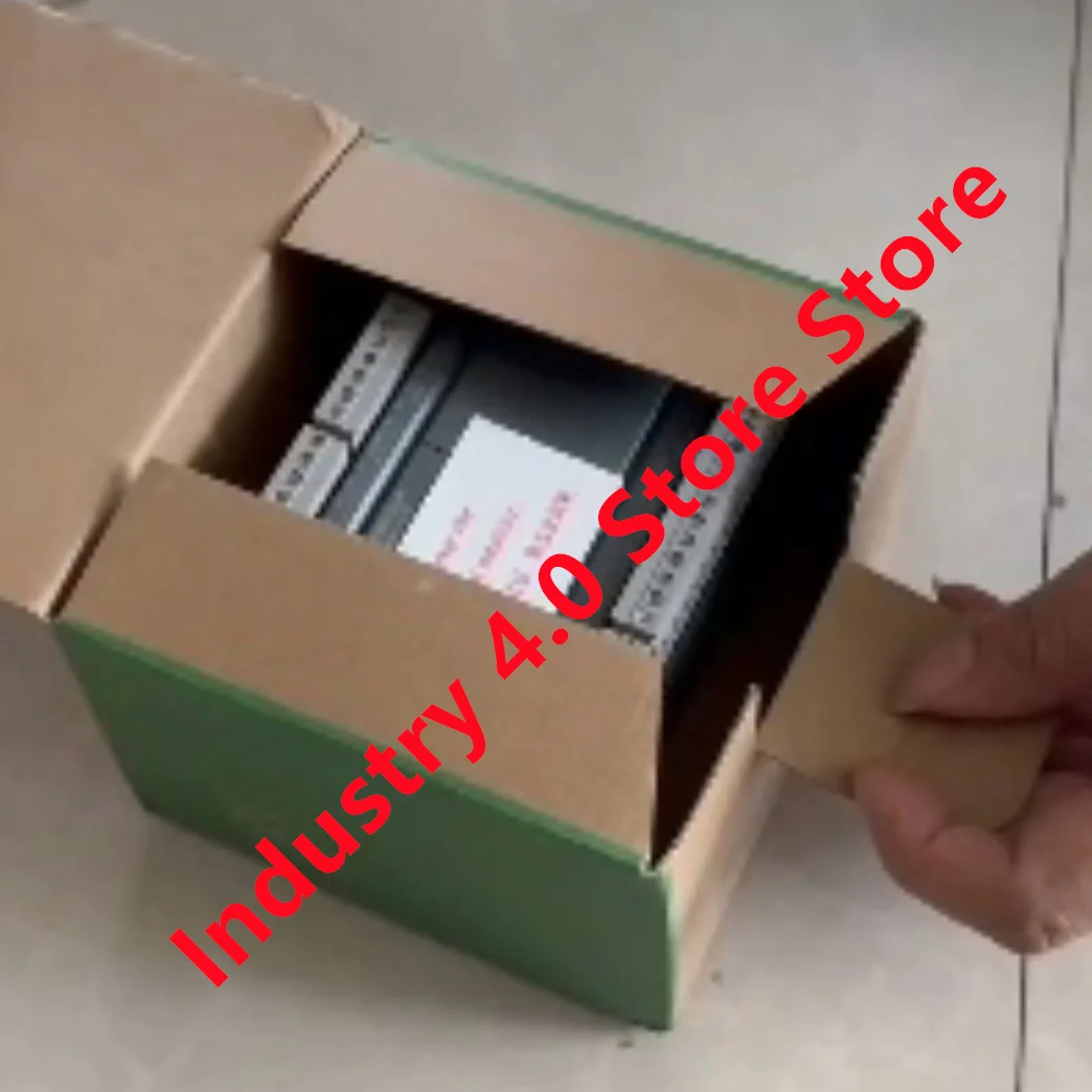 TM200C24R TM218LDA40DR2HN nuovo originale