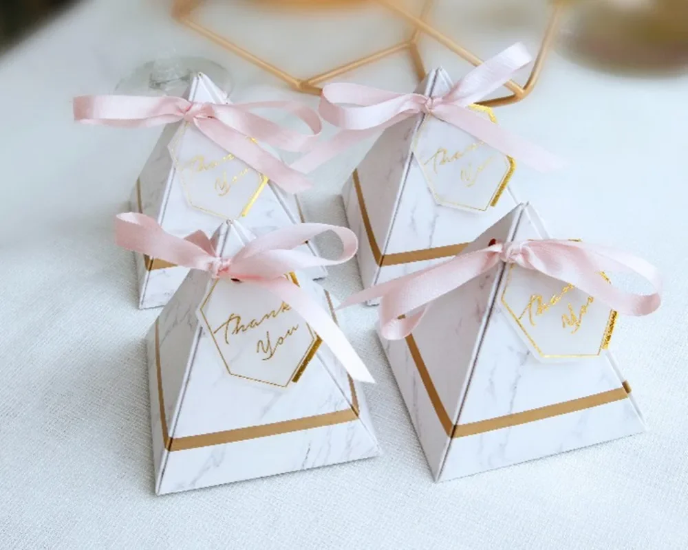 New Europe Triangular Pyramid Style Candy Box Wedding Favors Party Supplies Paper Gift Boxes with THANKS Card & Ribbon