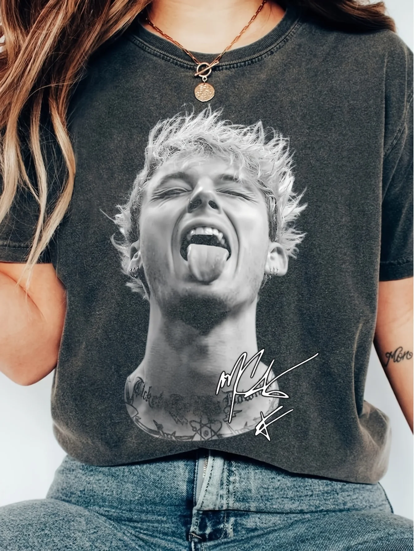 

American Style Tour Retro T-shirt Concert Commemorative T-shirt Printed T-shirt Cartoon Pattern T-shirt Women's Retro T-shirt