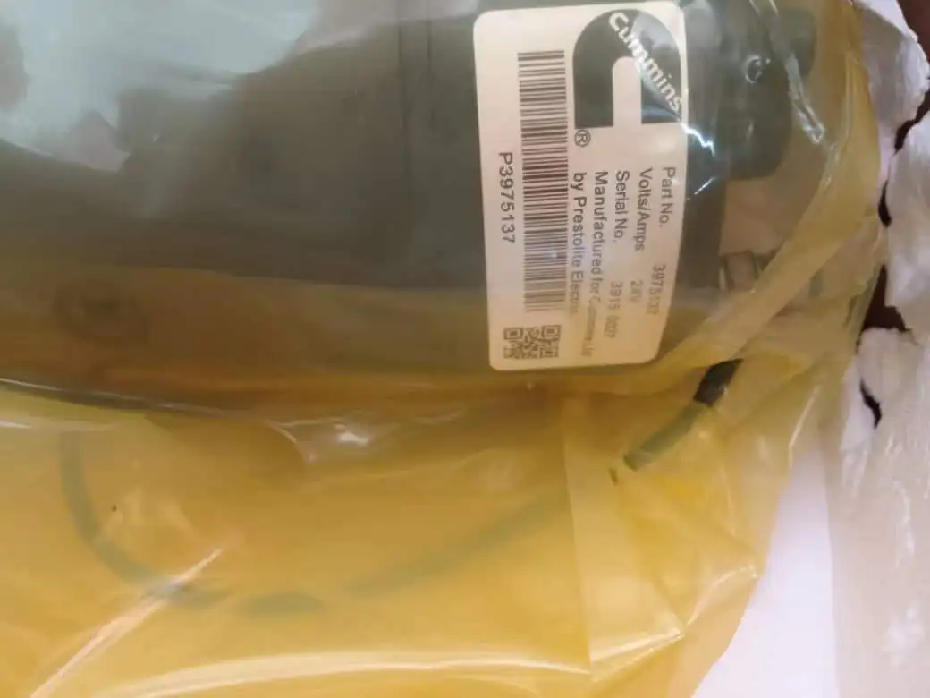 Рисунок 5 - Оригинальные детали двигателя Cumins 6BT QSB