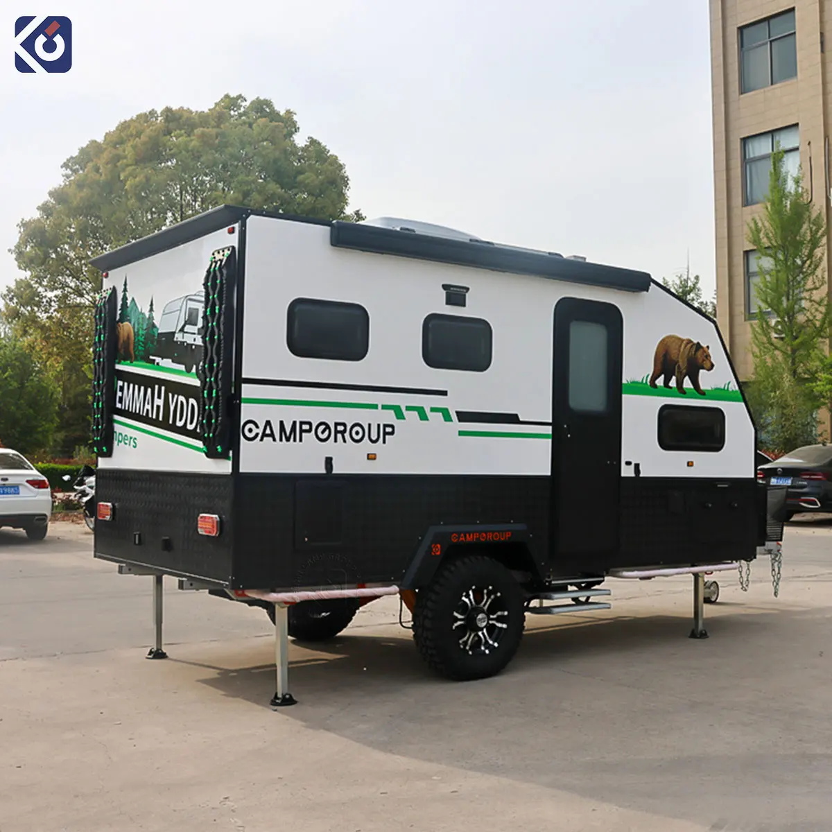 Luxury Family RV Camper Van Equipped with Indoor Bathroom Kitchen Solar Panel System Ideal for Outdoor Travel Road Trip Camping 4 Luxury Family RV Camper Van Equipped with Indoor Bathroom Kitchen Solar Panel System Ideal for Outdoor Travel Road Trip Camping - Image 4