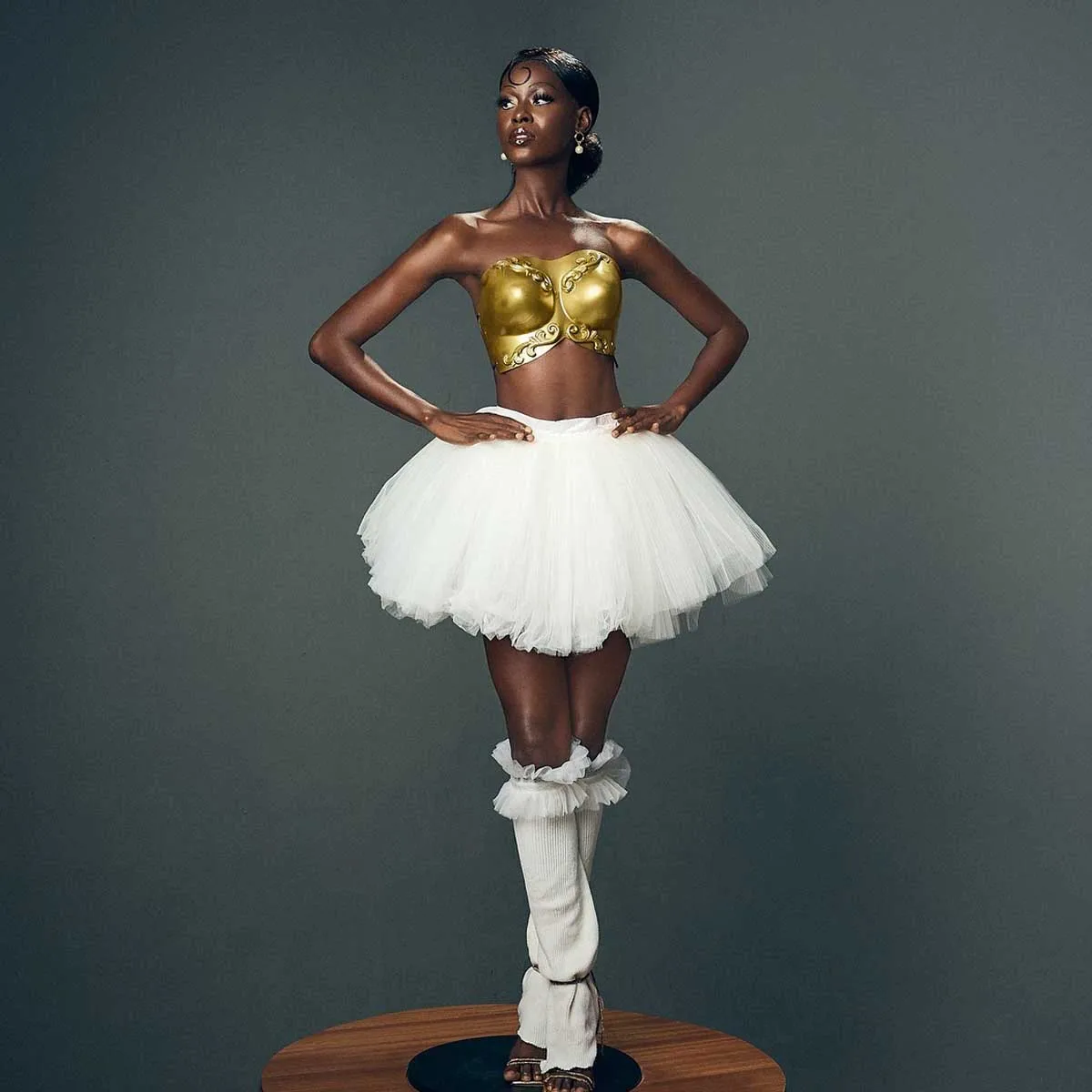 

Cute White Tutu Skirt Elastic Waist Mini Length Women Perform Dance Skirt Custom Made Extra Puffy Tulle Short Skirts Birthday