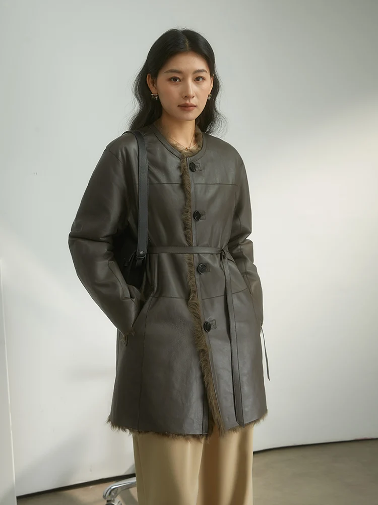 High-end หรูหราของแท้หนังขนสัตว์ฤดูหนาวสําหรับผู้หญิงสวมใส่สองด้านออกแบบความยาวกลาง Belted Lamb FUR JACKET