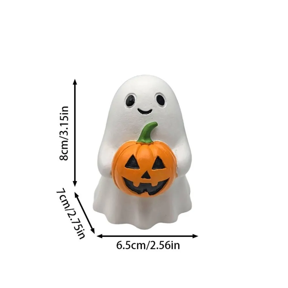 Cute Halloween Ghost Statue Realistic Resin Pumpkin Ghost Figurine Mini Holding Pumpkin Ghost Entrance Decoration
