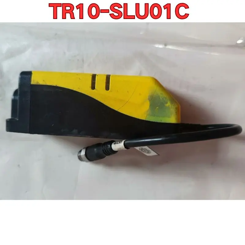 

Бывший в употреблении тест функции датчика TR10-SLU01C обычно. Новейшее предложение 2026 года.