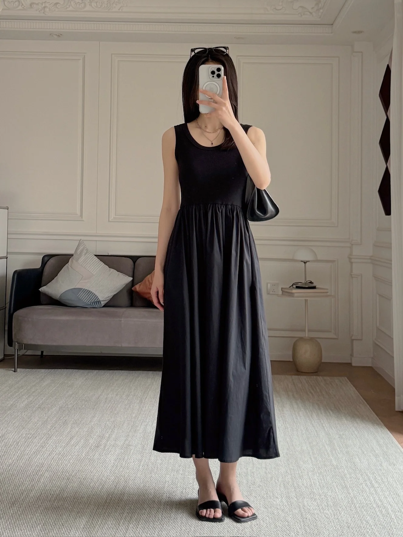 

Платье-жилет из шелкового хлопка Slim Fit Black Swan с U-образным вырезом, приталенное, без рукавов, с длинной юбкой, с завышенной талией, повседневное, черное