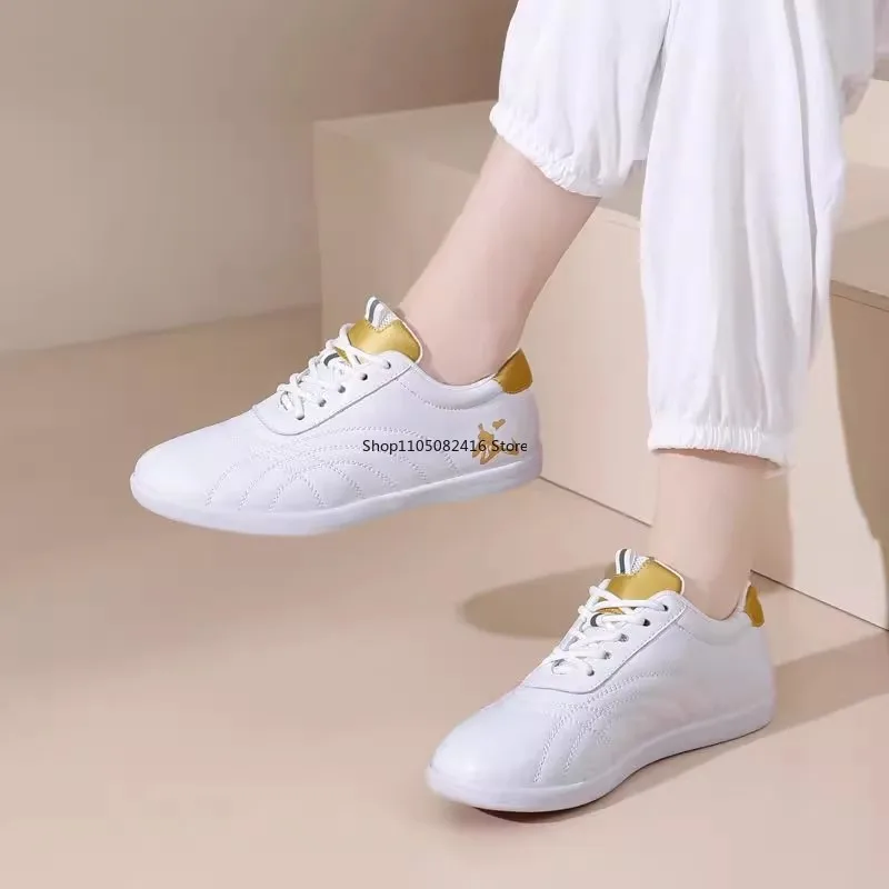 حذاء رياضي برباط للجنسين لمدربي فنون الدفاع عن النفس متعدد الاستخدامات ومريح لمدربي تاي تشي فنون الدفاع عن النفس أحذية الكونغ فو