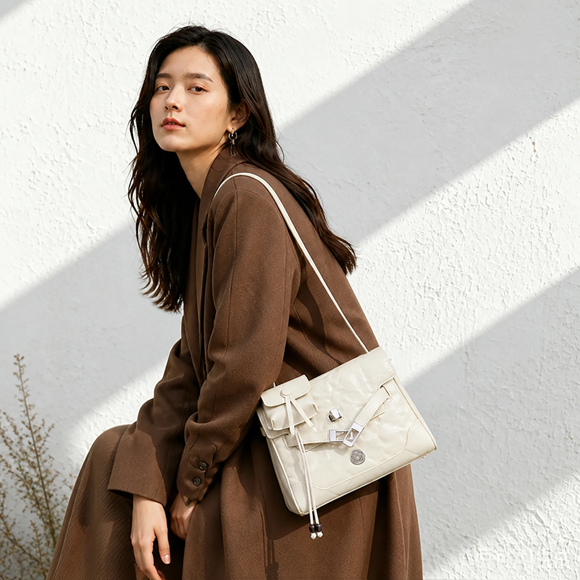 FOXER Brand Women Wrinkled Top Layer Cowhide Crossbody Bag Lady Genuine Cow Leather Flap Bag Everyday Casual Solid Shoulder Bags
