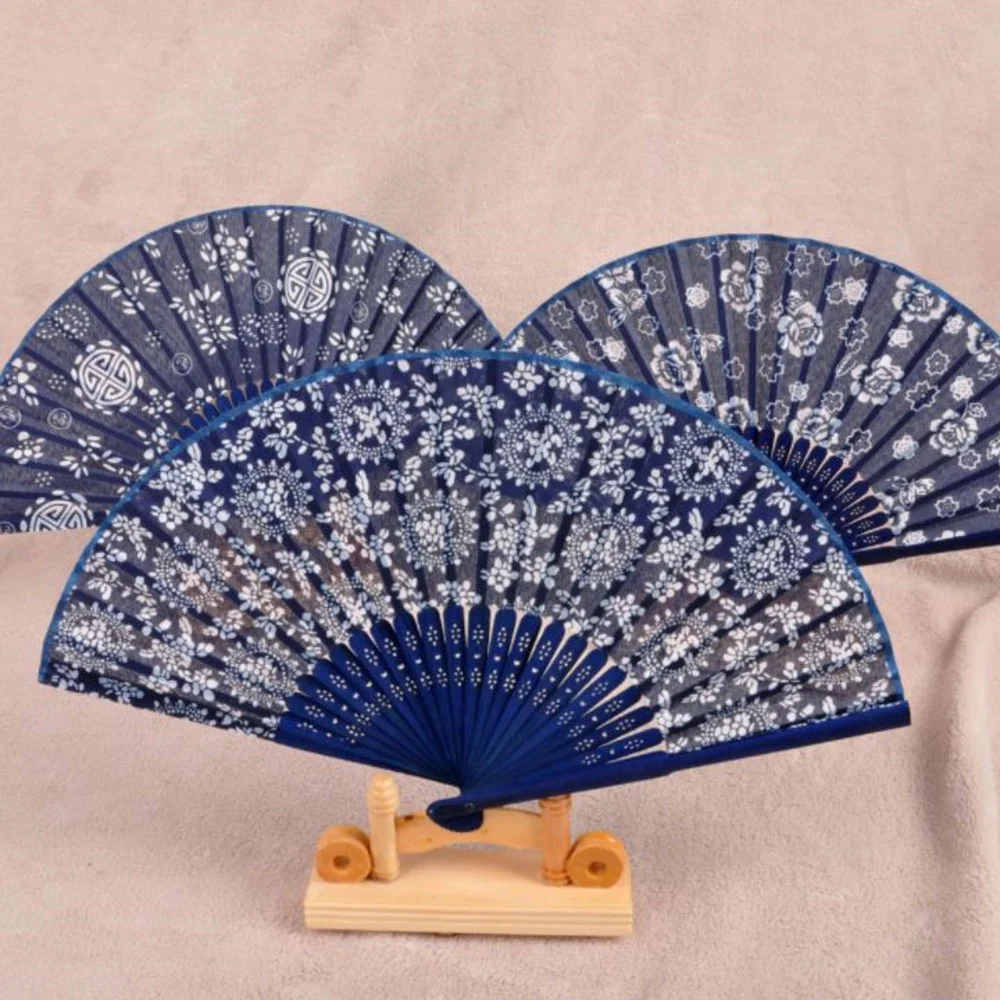 200pcs Wedding Favors Gift Printing Flower Blue Cloth Folding Hand Craft Fan Classical Chinese Craft Party Gifts