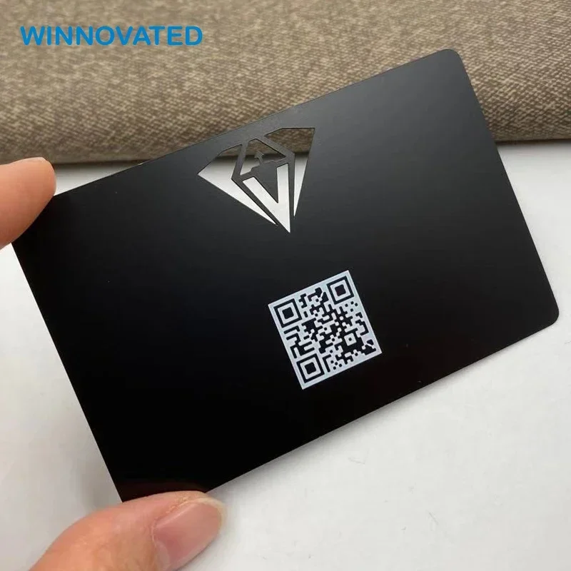 

Персонализированная металлическая карта свободного дизайна с QR-кодом