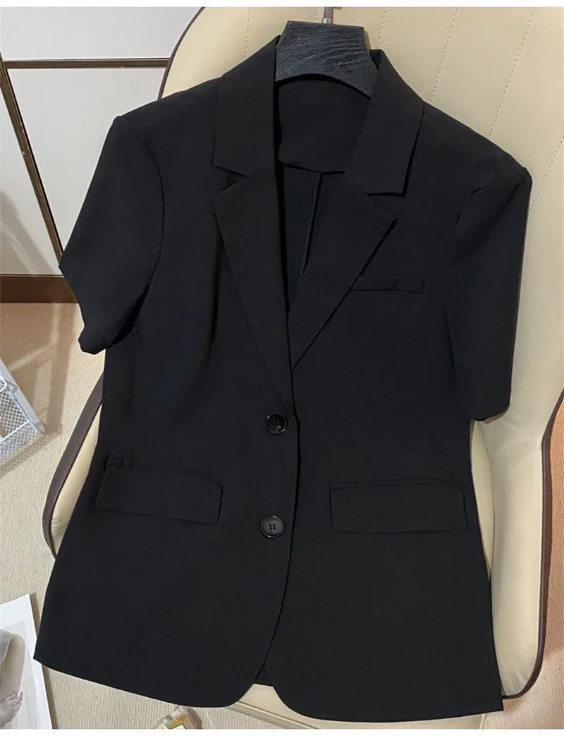 เสื้อผ้าสีขาว 2025 ฤดูร้อนสไตล์เกาหลีเสื้อและกางเกงขาสั้นสําหรับผู้หญิงชุดกางเกงขาสั้นสตรีชุด 2 ชิ้น