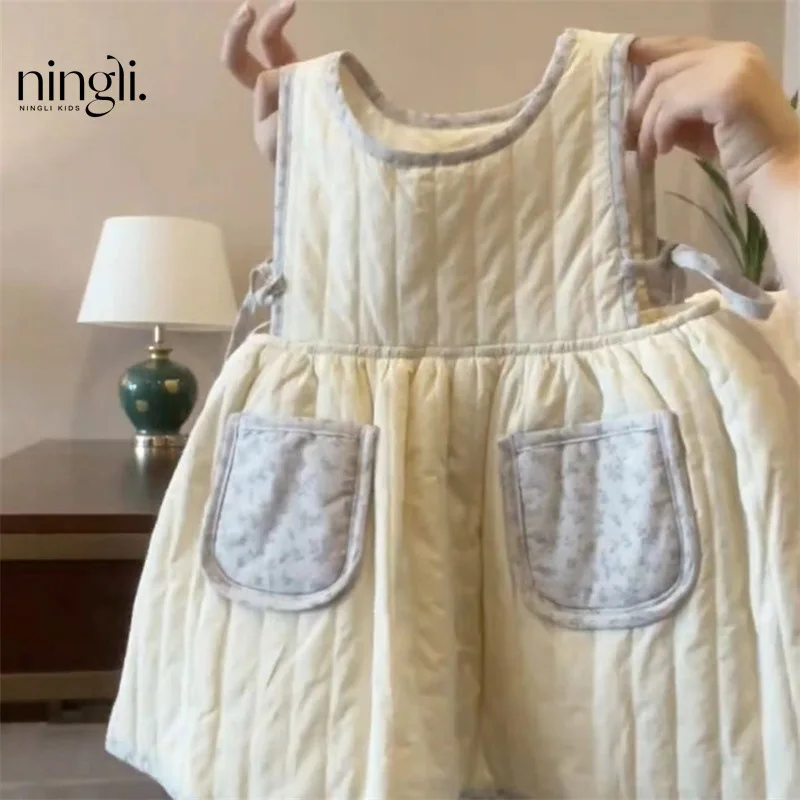 2024 Winter New Korean Edition Girls\' Sleeveless Quilted Cotton Strap Skirt, Thickened Solid Color Tank Top Skirt Trendy