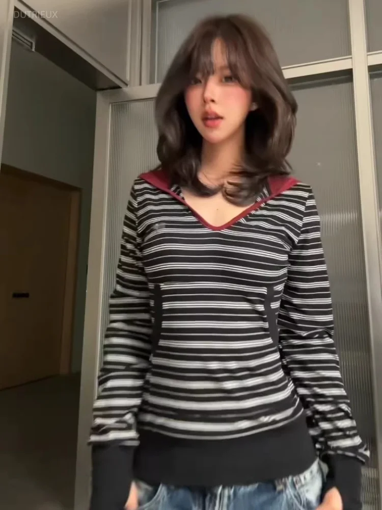 2026 Y2k Aesthetics Contrast Color Stripes T-shirt Women Harajuku Casual Hooded Tshirts Streetwear Vintage Slim Fit Grunge Tops