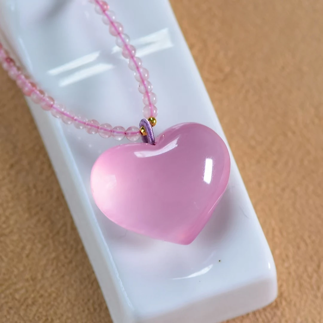 Natural Rose Quartz Women Pendant Heart Mozambique Necklace 27.5*22*15.6mm Rose Quartz Love Crystal Jewelry AAAAA