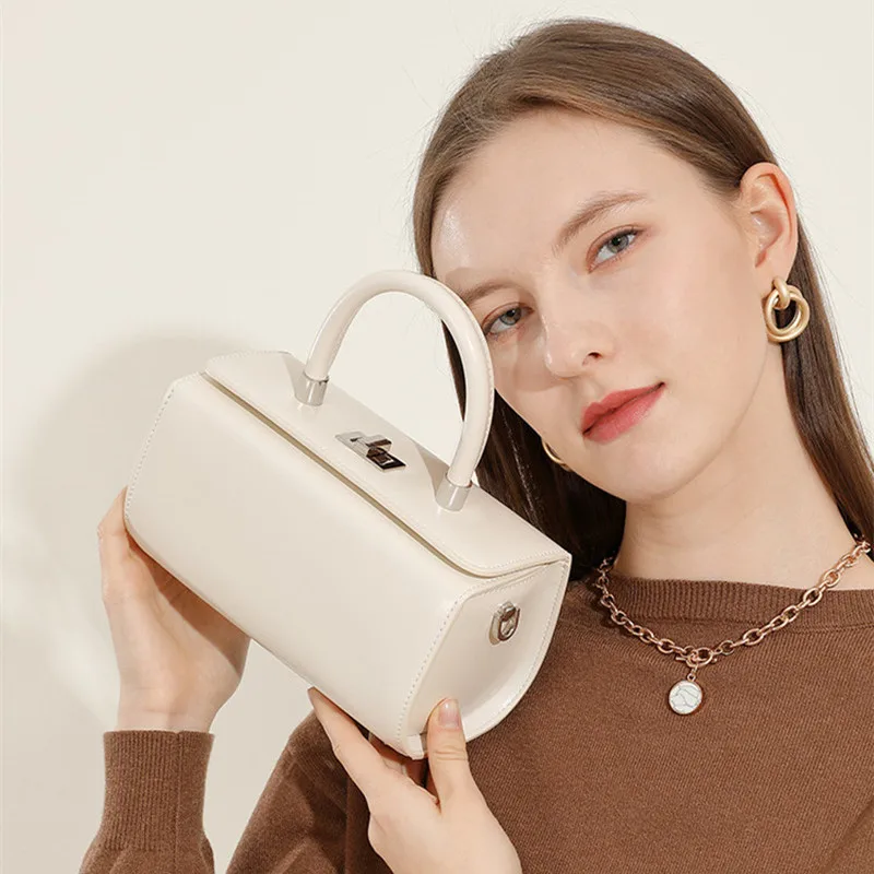 

2025 Luxury Designer Genuine Leather Woman Handbags Simple Trendy Box Bag Fashion Crossbody Shoulder Bag Ladies Party Tote