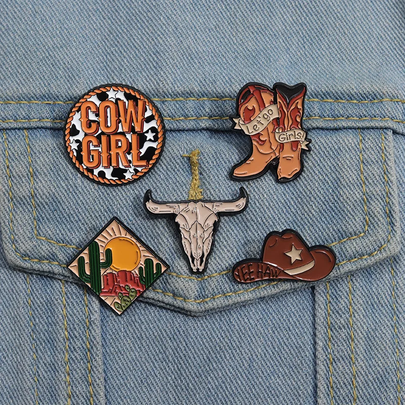 Creative Cowboy Metal Brooch Hat Flower Boots Bullcat Cow Girls Horseshoe Cute Cowboy Frog Backpack Metal Badge Punk Pin Jewelry