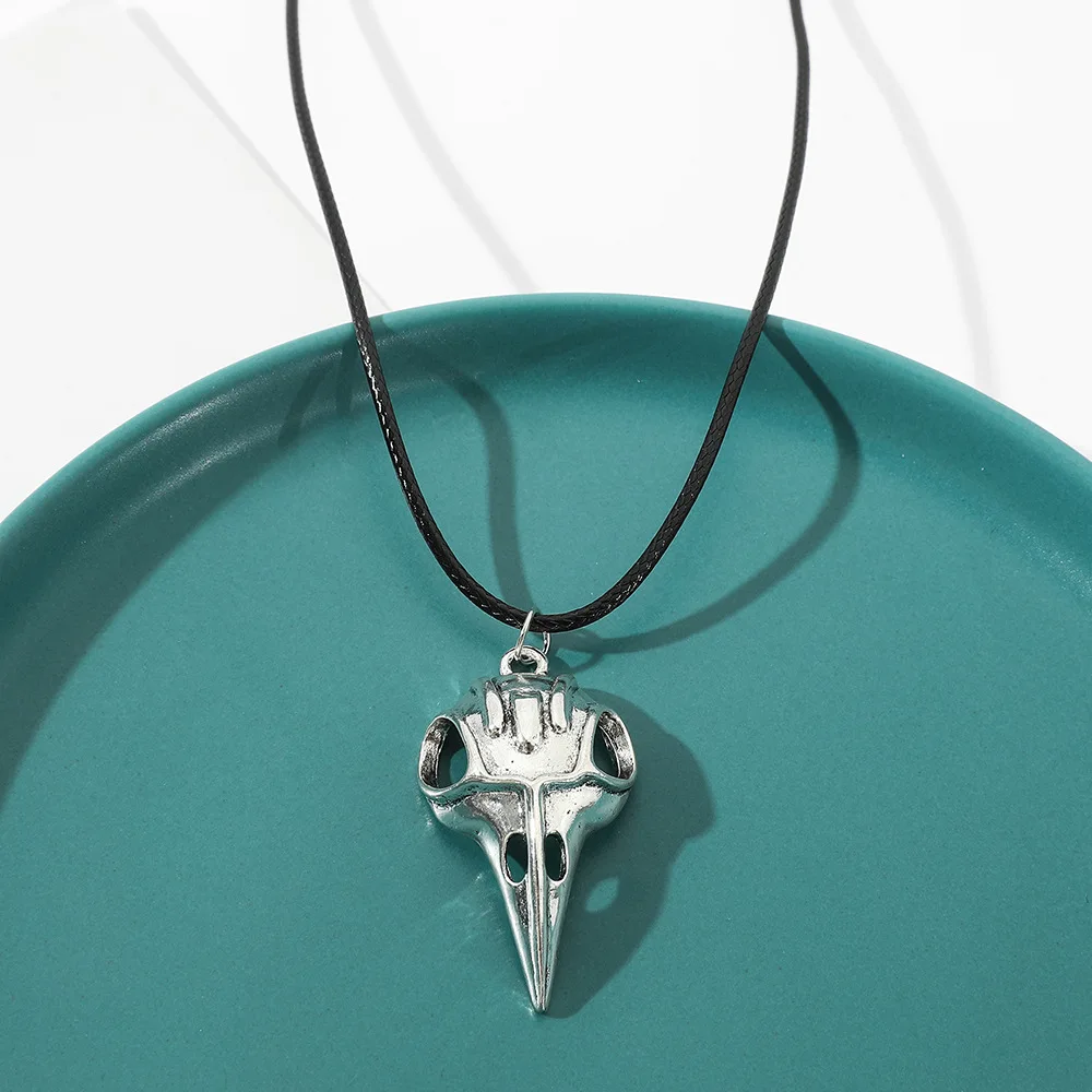 Retro Gothic Crow Necklace Punk Style Rope Chain Movie Periphery Themed Jewelry Accessory Gift for Women Men