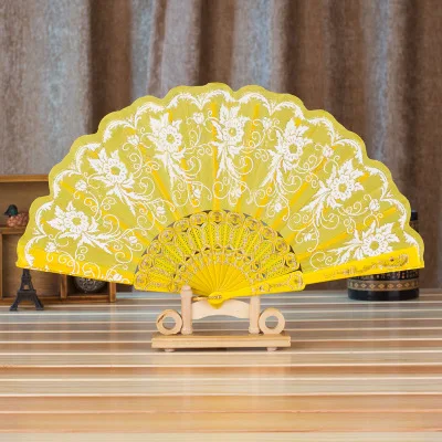 Hot Sale Chinese/Spanish Style Dance Wedding Party Lace Silk Folding Hand Held Flower Fan for Gift for Souvenir Random Pattern